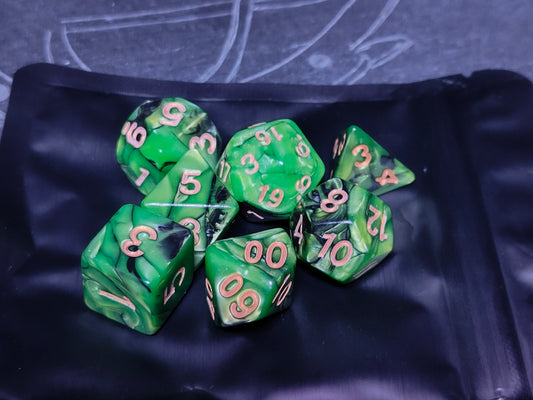 🎲 MiniHalla Mystery Dice Bag – Full 7 Piece RPG Dice Set